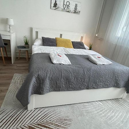 Magnolia Apartman Дьєр Екстер'єр фото