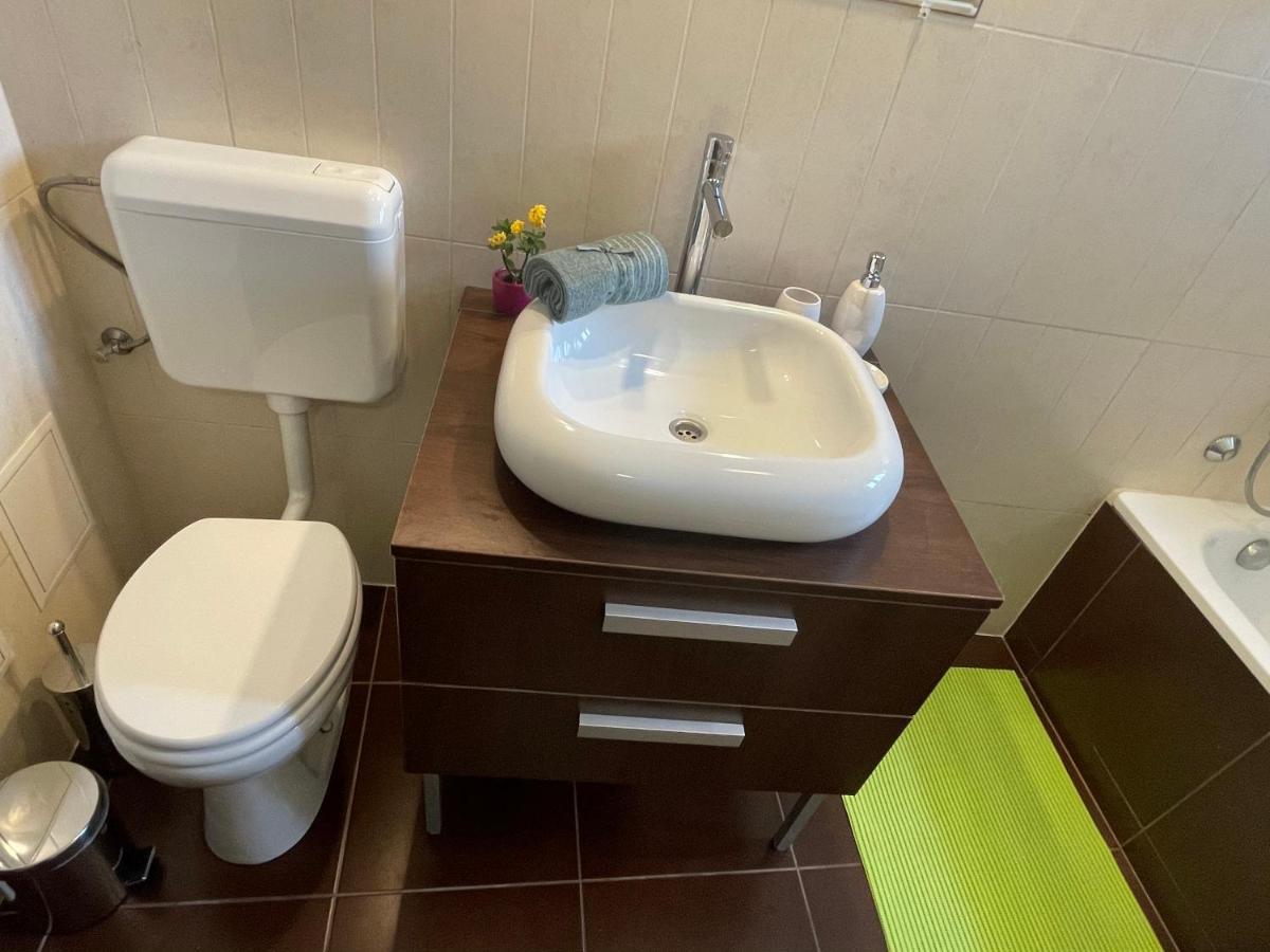 Magnolia Apartman Дьєр Екстер'єр фото